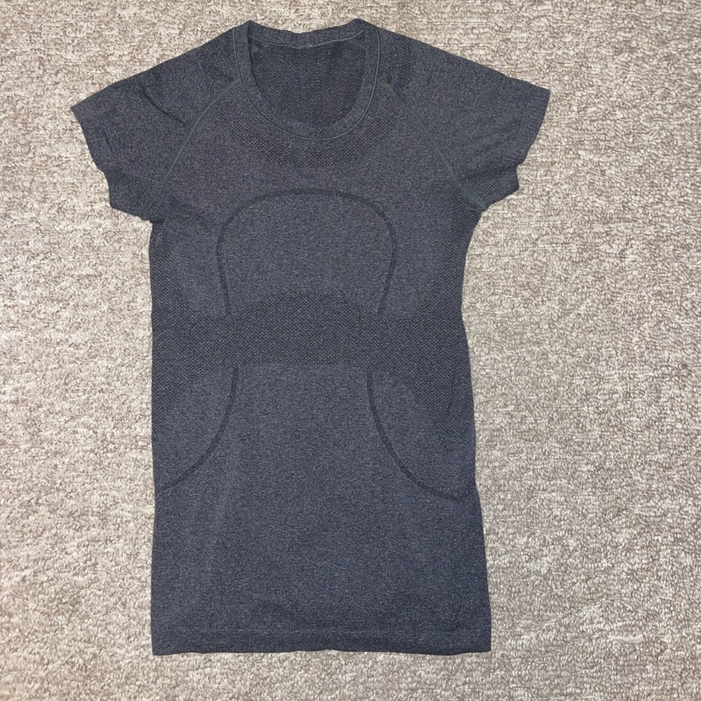 Lululemon Short Sleeved Tee